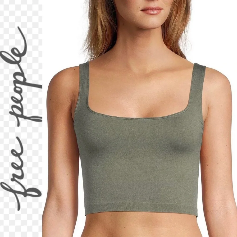 NWT. $20R Free People Scoop Neck Crop Top. M/L